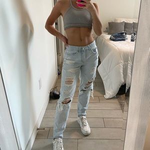 mid rise light wash boyfriend jeans